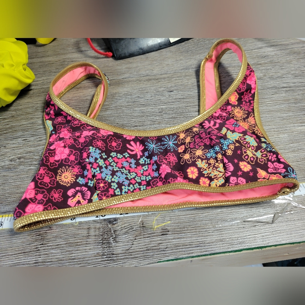 Aerie NWOT Coral Floral Bathing Suit Top Scoop Size Small